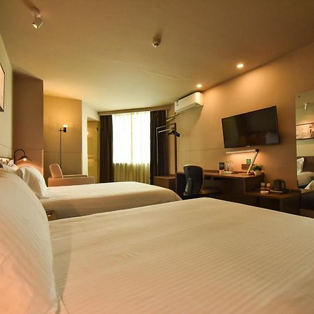 Jinjiang Inn Haikou Binhai Avenue Qilou Old Street Экстерьер фото